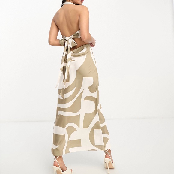 Satin dress - Picture 5 of 5